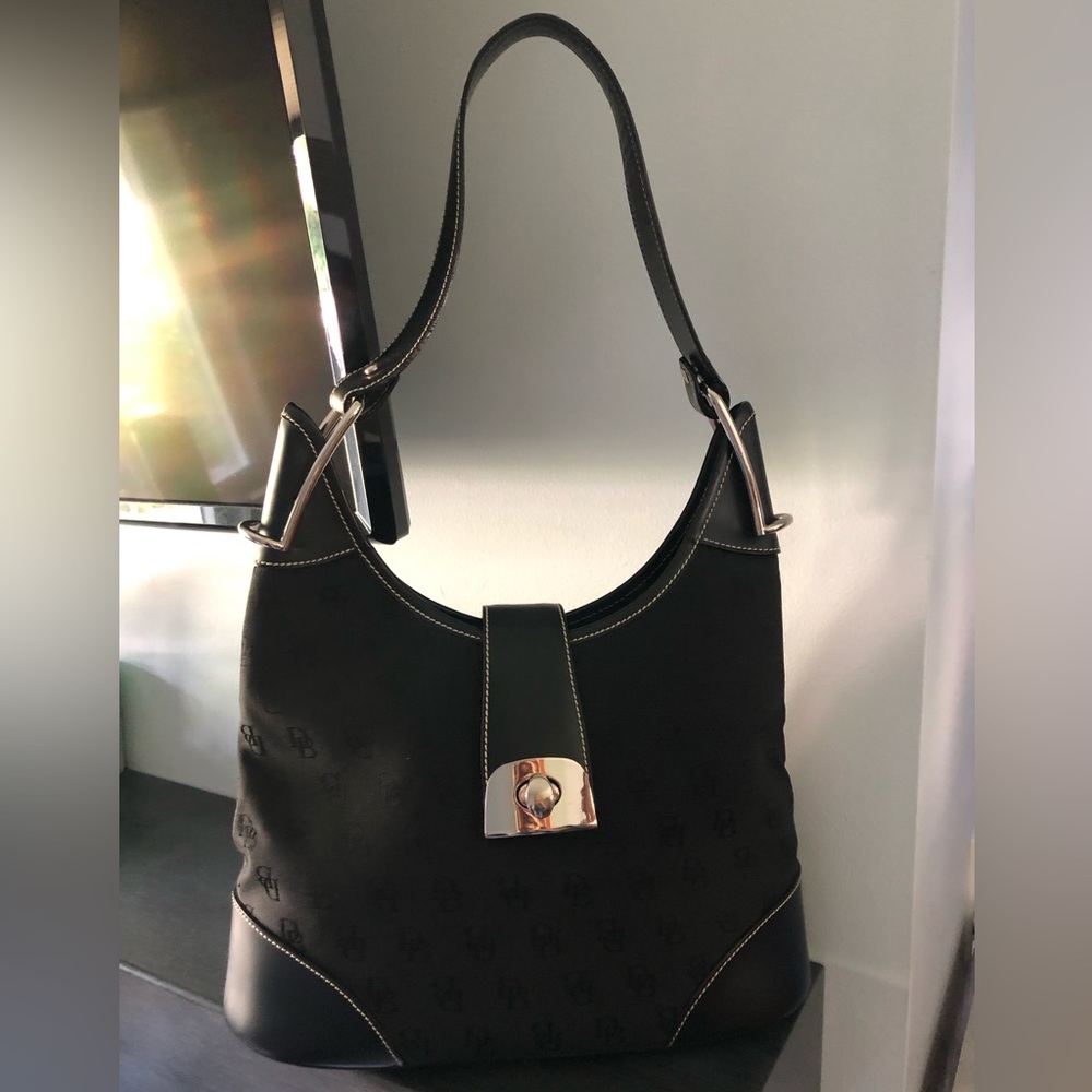 Dooney & Bourke Vintage Signature Crescent Shoulder Bag Black Leather/Fabric